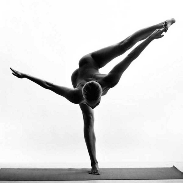 NudeYogaGirl_7